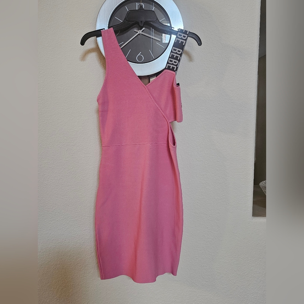 New bebe bodycon dress size M pink 💗